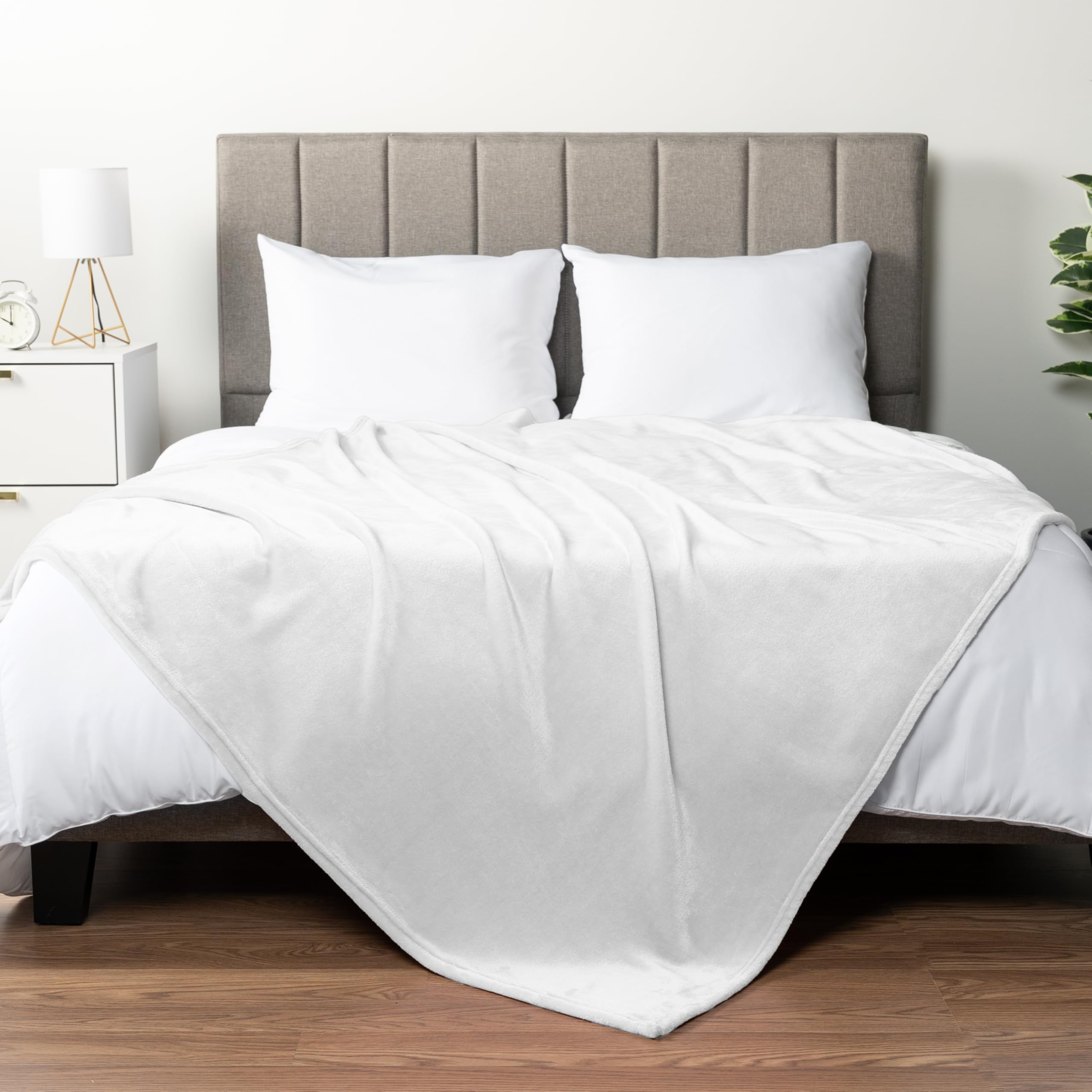 Amazon｜PAVILIA フリースブランケット スロー スーパーソフト